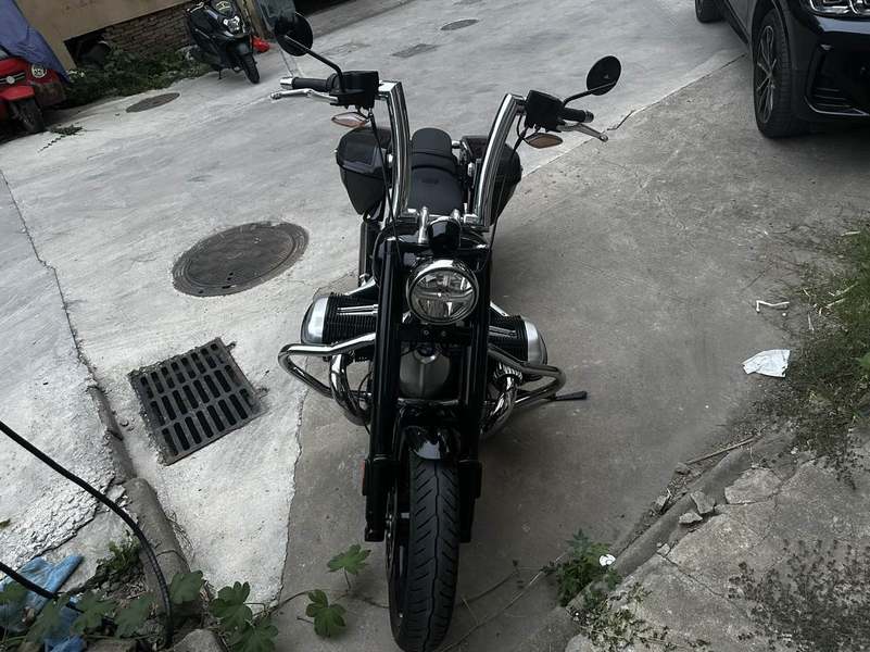 宝马 R 18