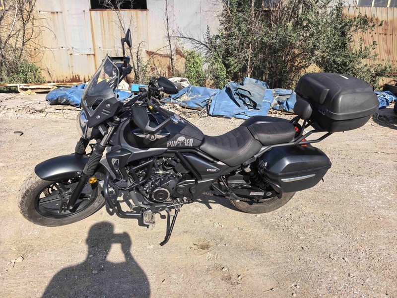 豪爵 TR300