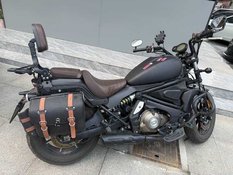 QJMOTOR 闪500S