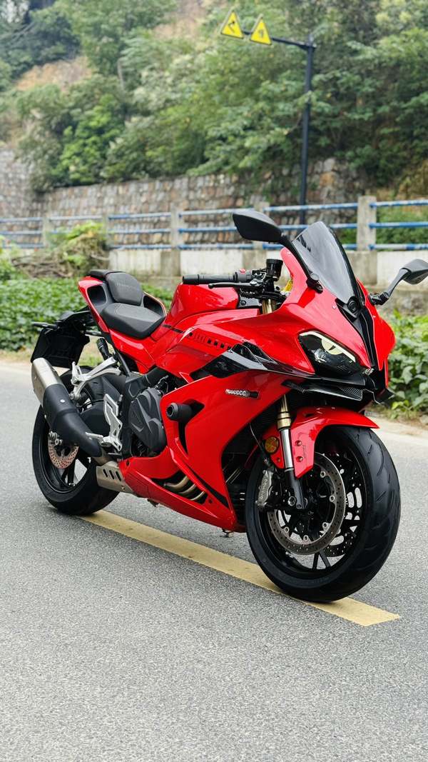 QJMOTOR 赛600
