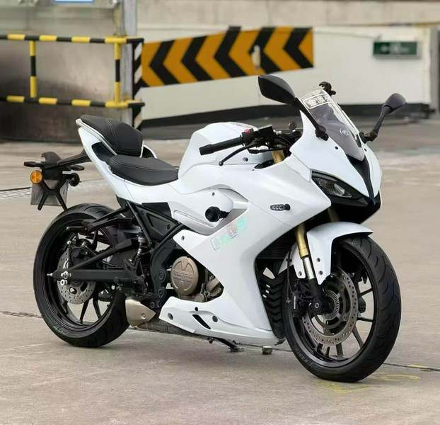 QJMOTOR 赛250