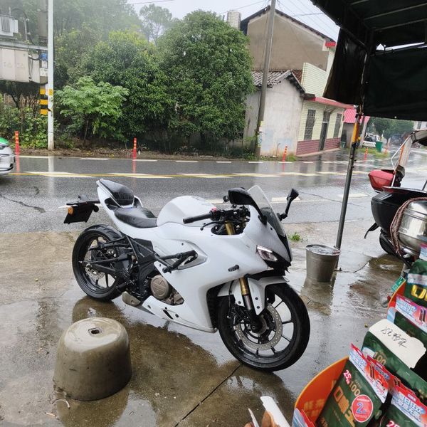 QJMOTOR 赛250