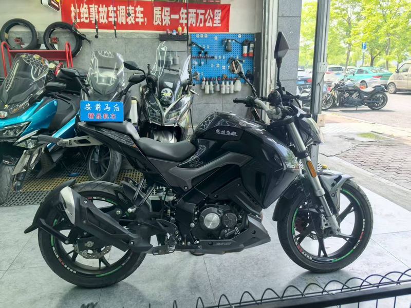 贝纳利 小迅龙 BN150S