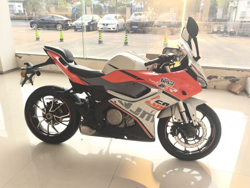 QJMOTOR 赛250