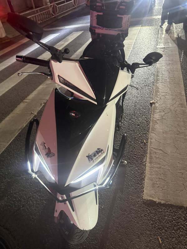光阳 弯道150