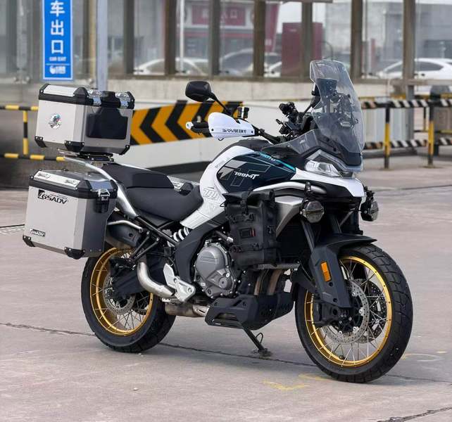 春风 700MT