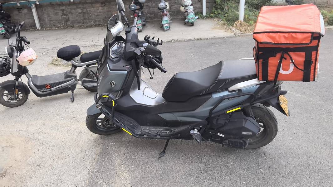 无极 SR150GT