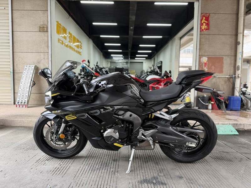 无极 RR500S