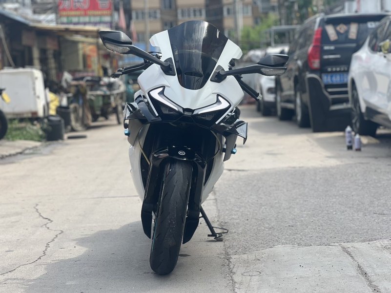 春风 675SR