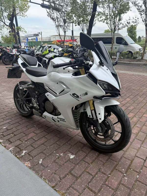 QJMOTOR 赛250