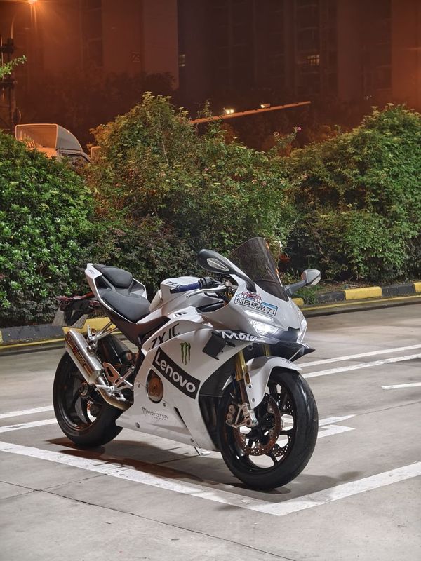 张雪机车 500RR