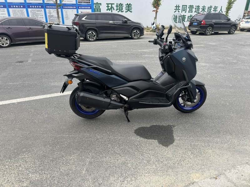 雅马哈 XMAX