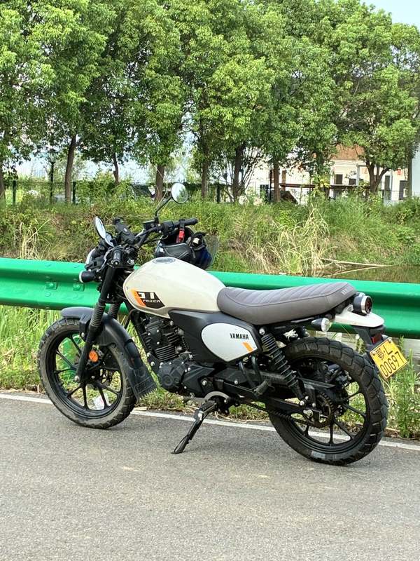 建设雅马哈 GT150 Fazer