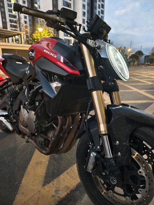 QJMOTOR 追600