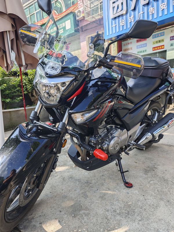 豪爵铃木 骊驰 GW250