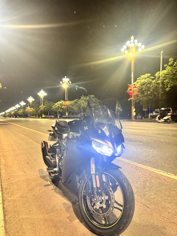 无极 250RR