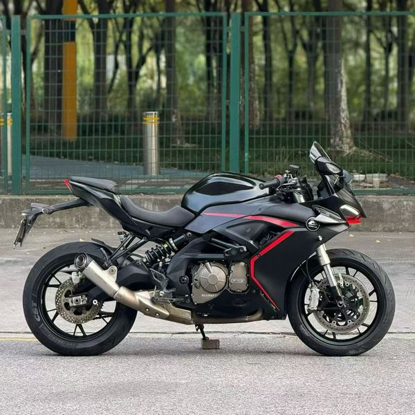 QJMOTOR 赛600