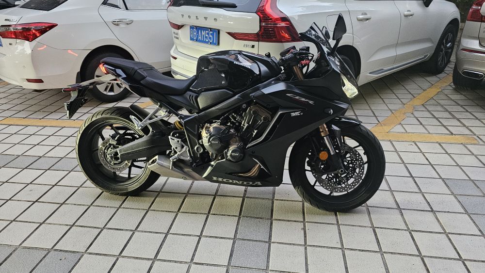 本田DREAMWING CBR650R