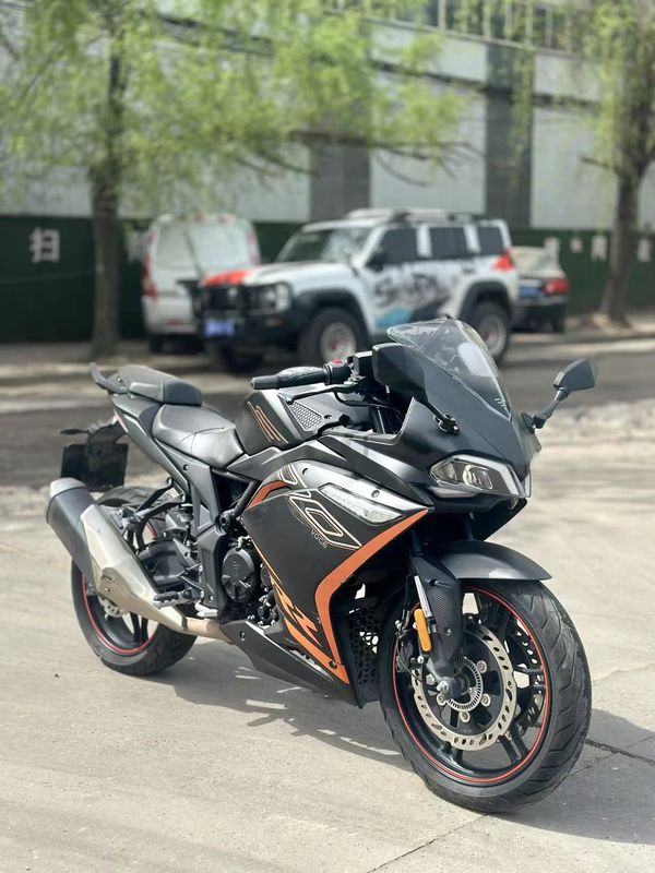 无极 300RR
