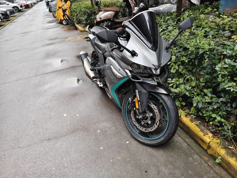无极 300RR