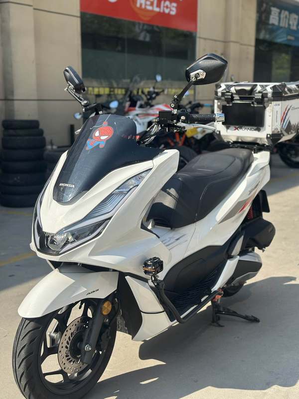 五羊本田 PCX
