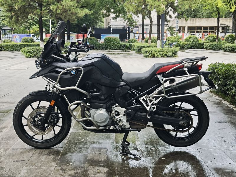 宝马 F 750 GS