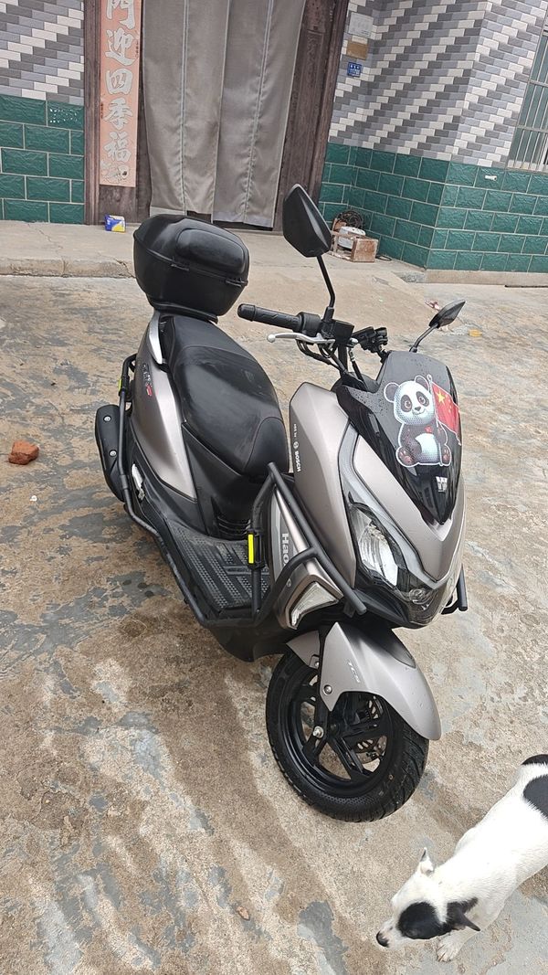 豪爵 ADX125
