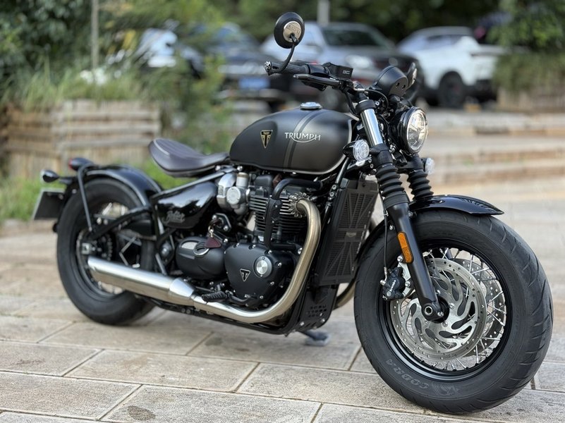 凯旋 Bonneville Bobber