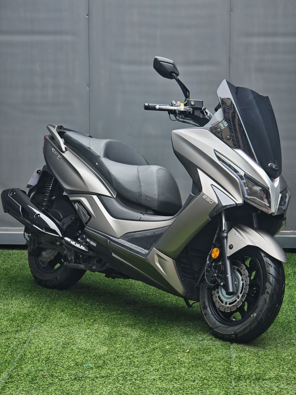 光阳 赛艇 250