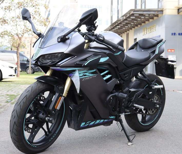 无极 250RR