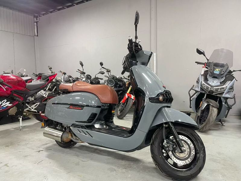 维多利亚 Sixties 150i