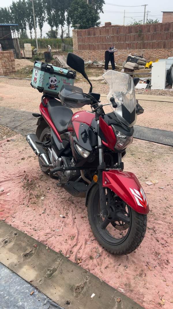 豪爵铃木 骊驰 GW250