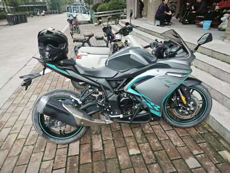 无极 300RR