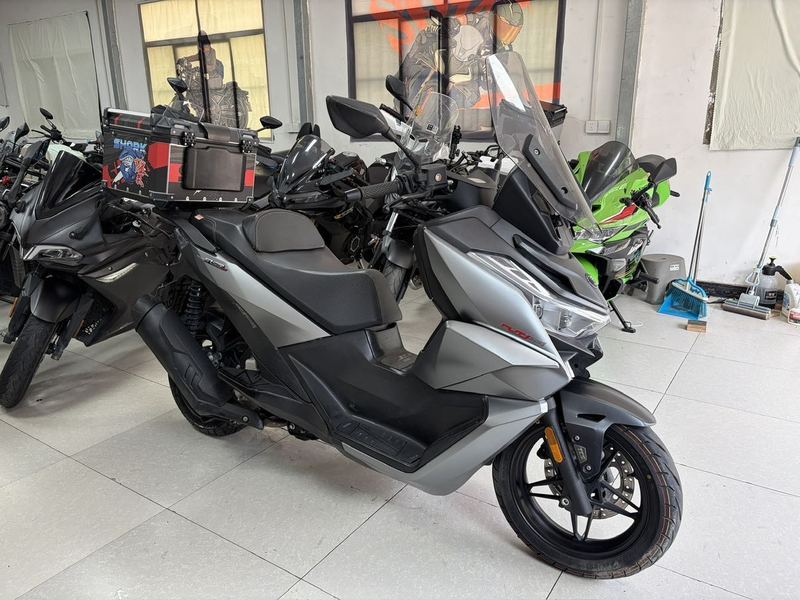 无极 SR250GT