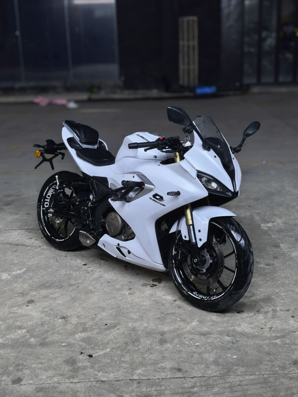 QJMOTOR 赛250