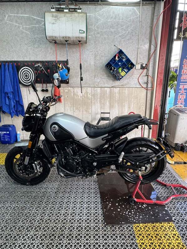 贝纳利 幼狮 Leoncino 500