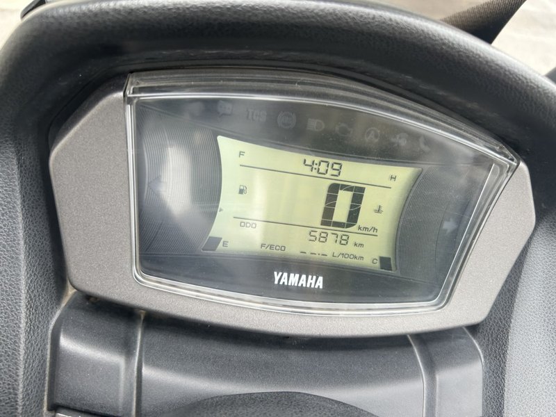 雅马哈 NMAX