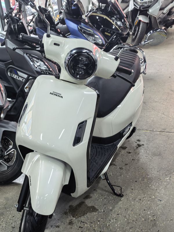 新大洲本田 NS125LA