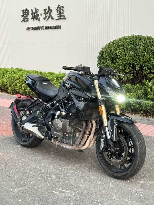 QJMOTOR 追600
