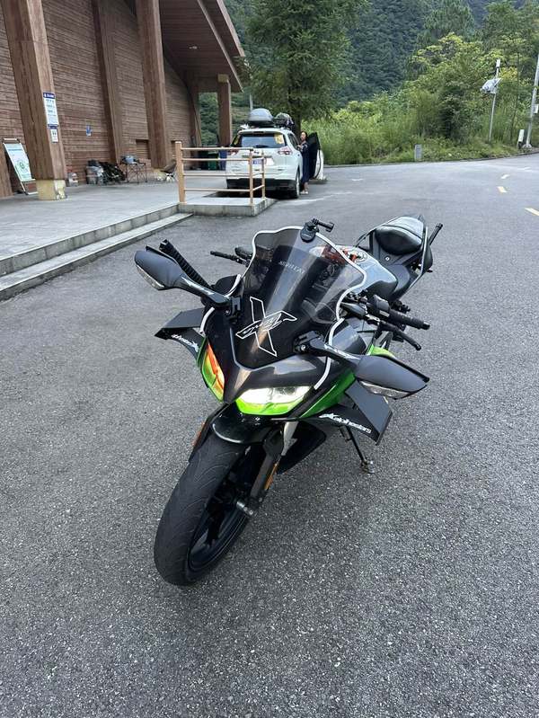 无极 250RR