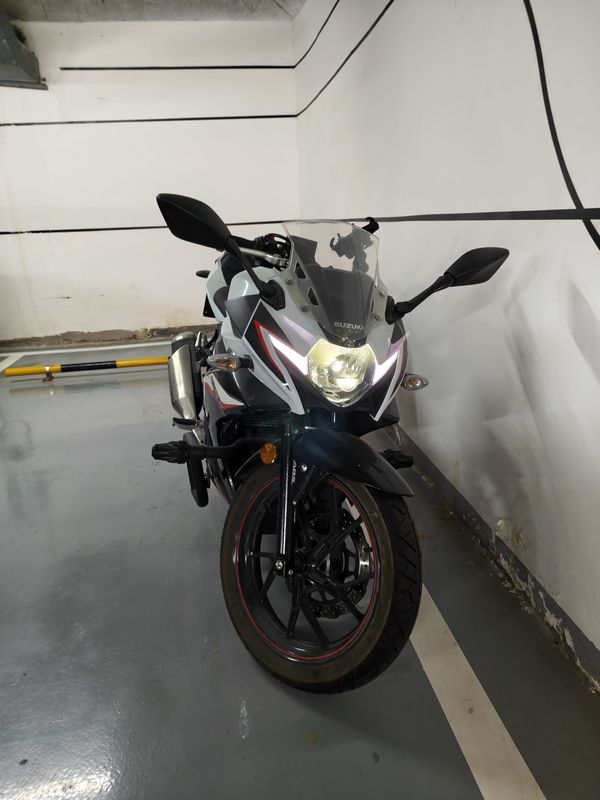 豪爵铃木 GSX250R