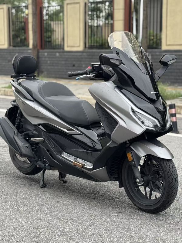 本田WING NSS350