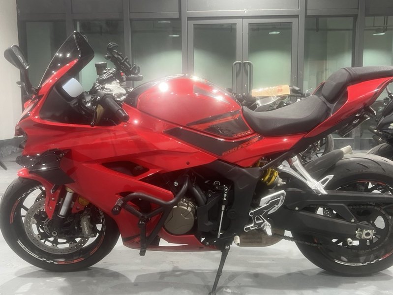 QJMOTOR 赛600