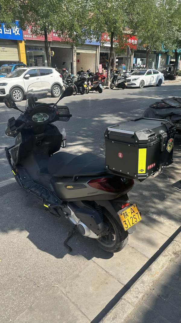 宗申比亚乔 X7
