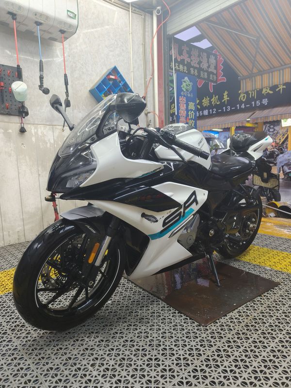春风 250SR