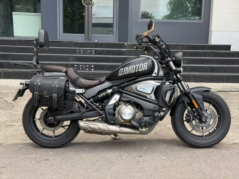 QJMOTOR 闪500S