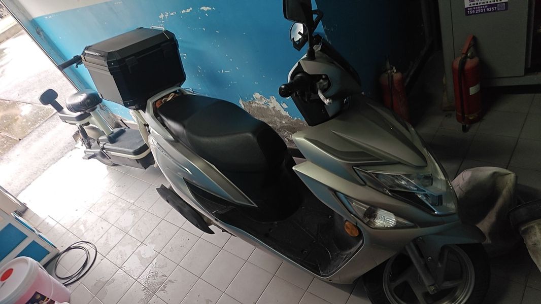新大洲本田 EX125