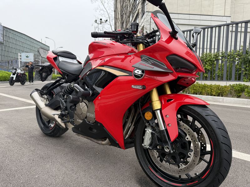 QJMOTOR 赛600