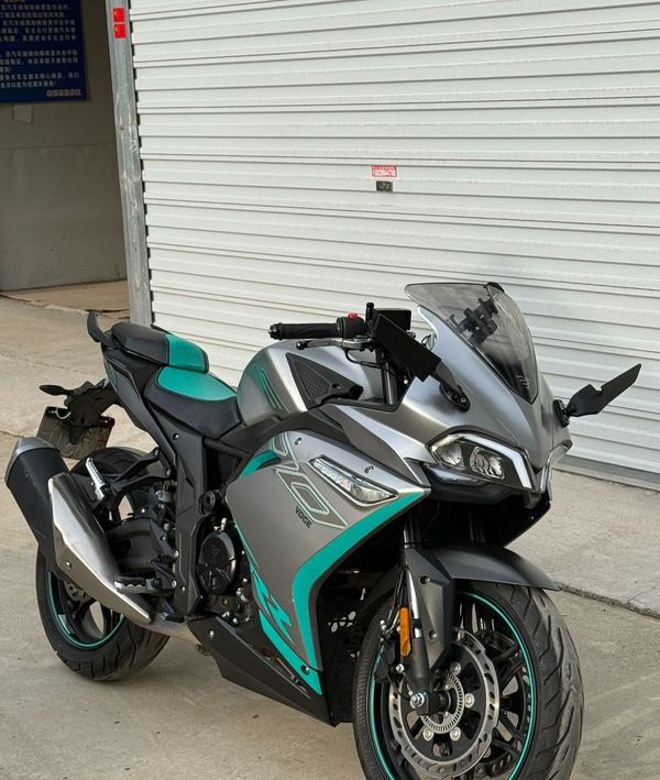 无极 300RR