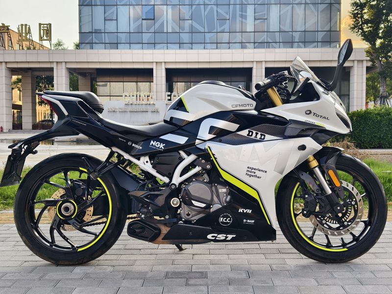 春风 250SR